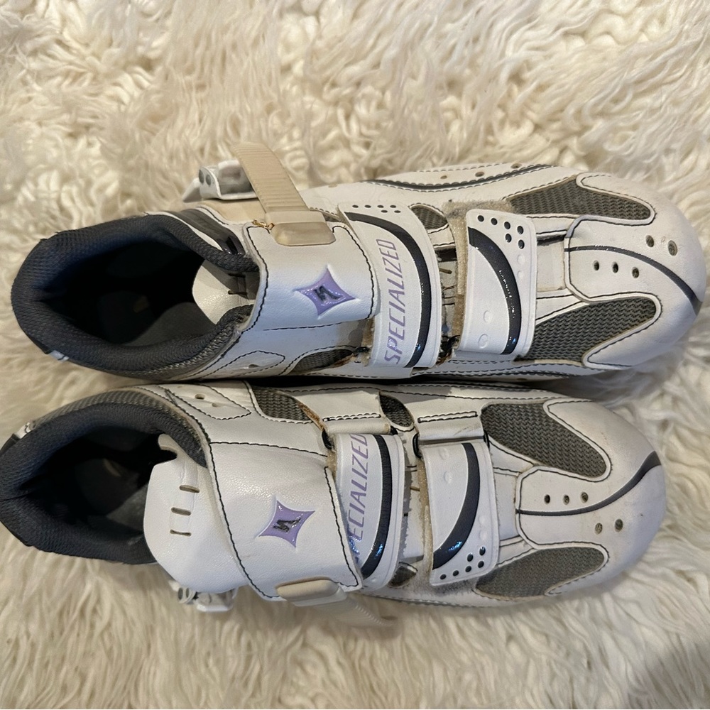 Specialized bike shoes size 8